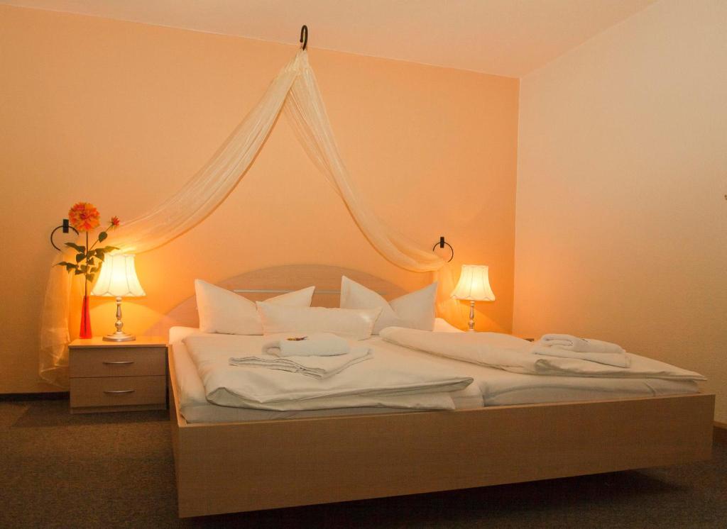 Hotel Am Galgenberg غيرا المظهر الخارجي الصورة
